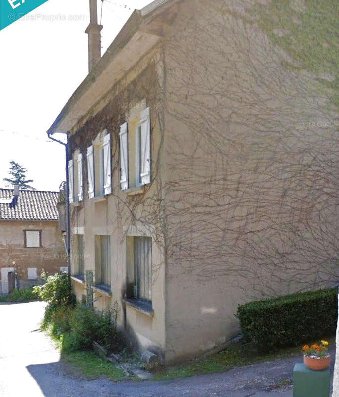 Maison à SAINT-GEOIRE-EN-VALDAINE