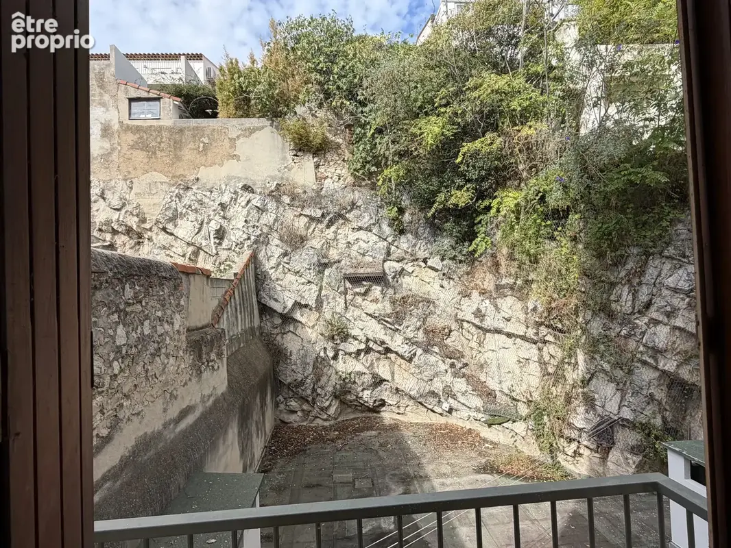 Appartement 5 pièces 95 m² à vendre à Marseille-7e (13007) - photo 4