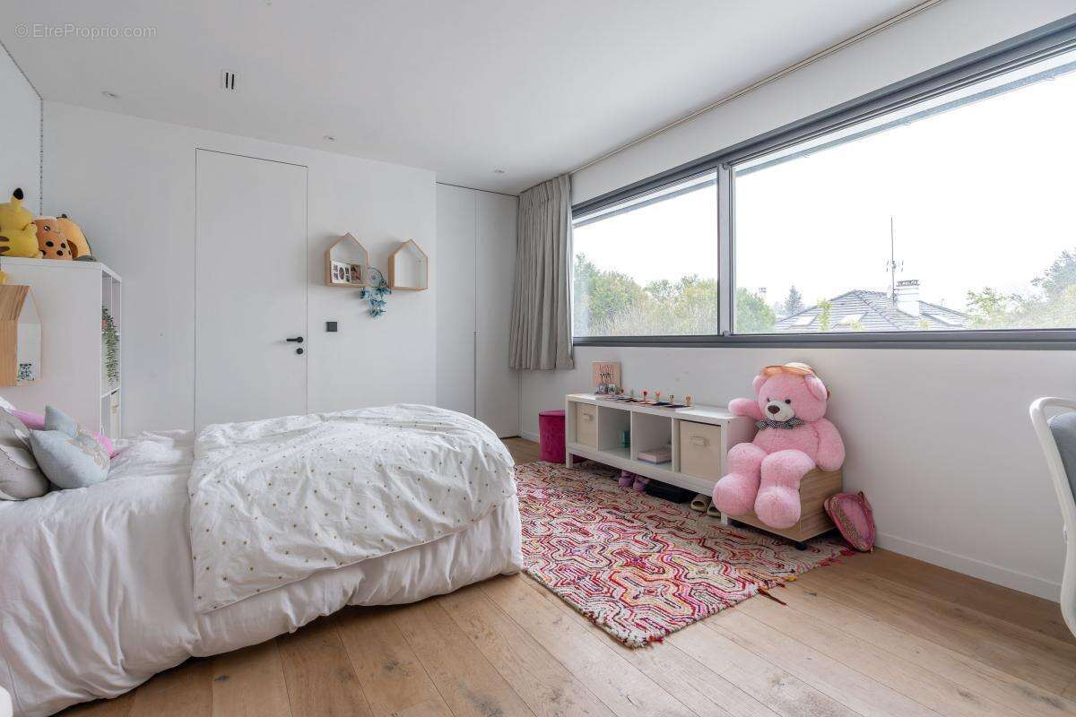 Maison à SAINT-MAUR-DES-FOSSES