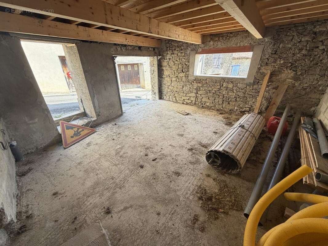 Maison 70 m² à La Serpent  - photo 8
