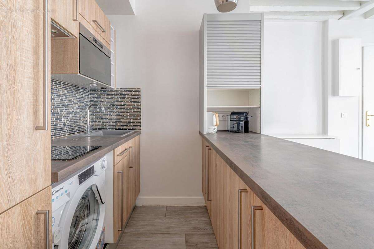 Appartement à PARIS-2E