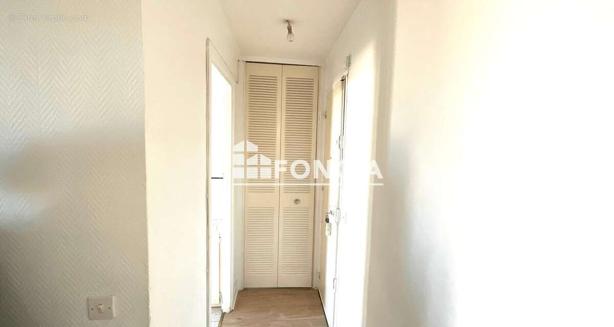 Appartement à LES PAVILLONS-SOUS-BOIS