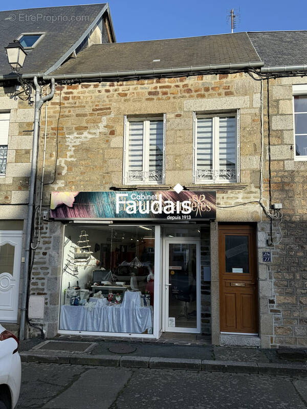Appartement à LANDELLES-ET-COUPIGNY