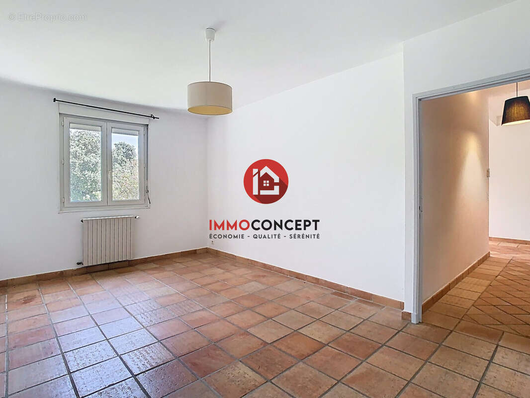 Maison à VILLENEUVE-LES-AVIGNON