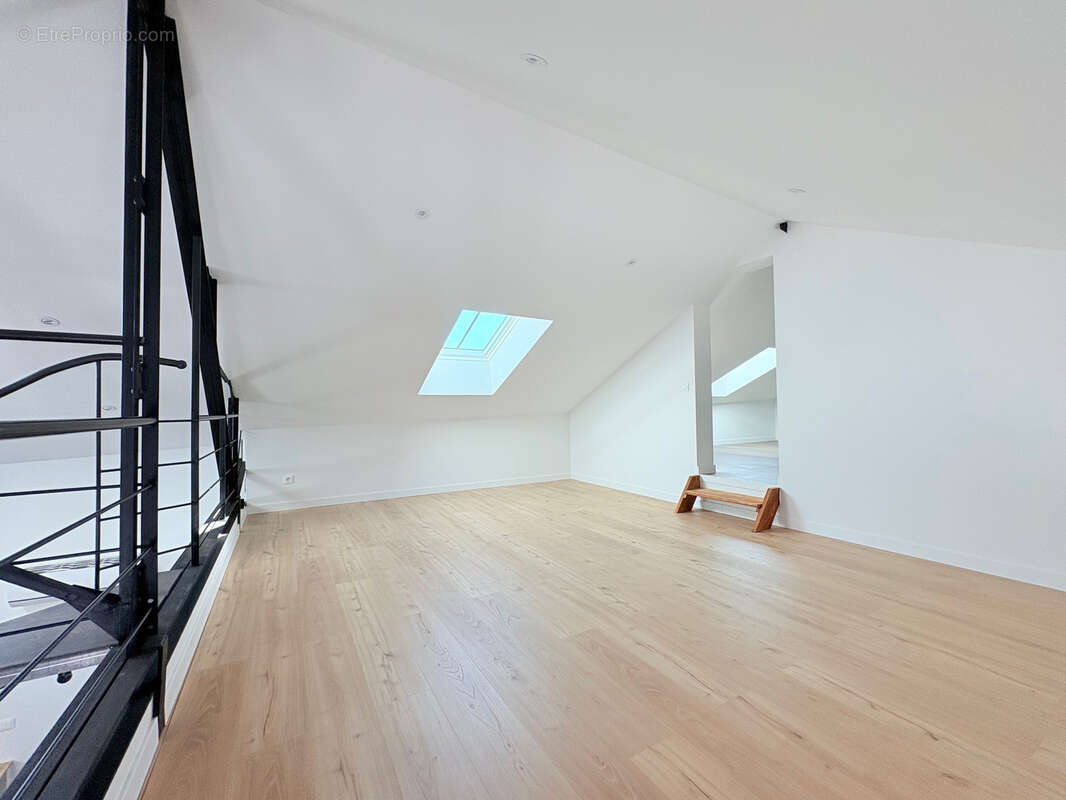 A VENDRE - Duplex d'exception   110 m2 habitables   Dernier étage   Amboise - photo 10
