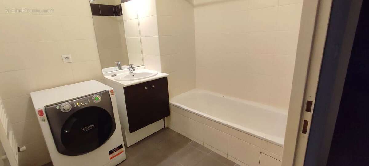 Appartement à SAINT-MARTIN-D'HERES