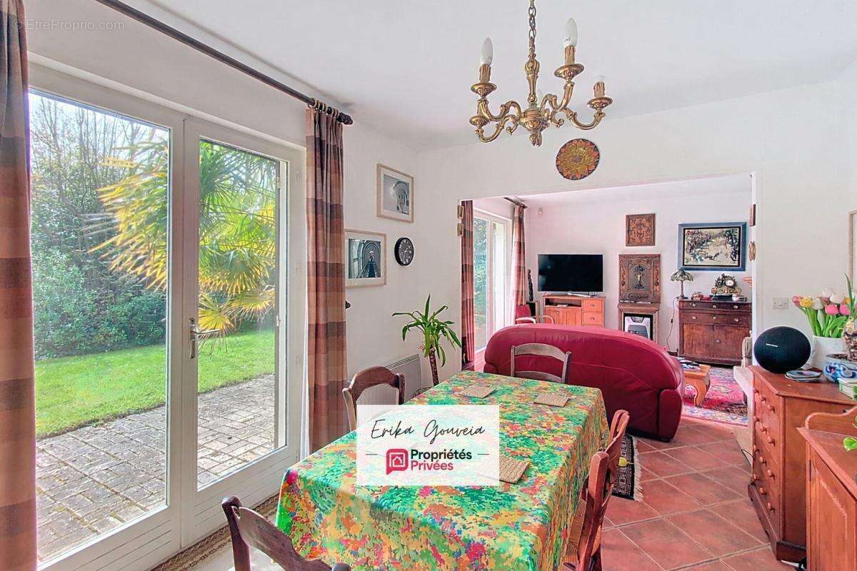 Maison à MONTIVILLIERS