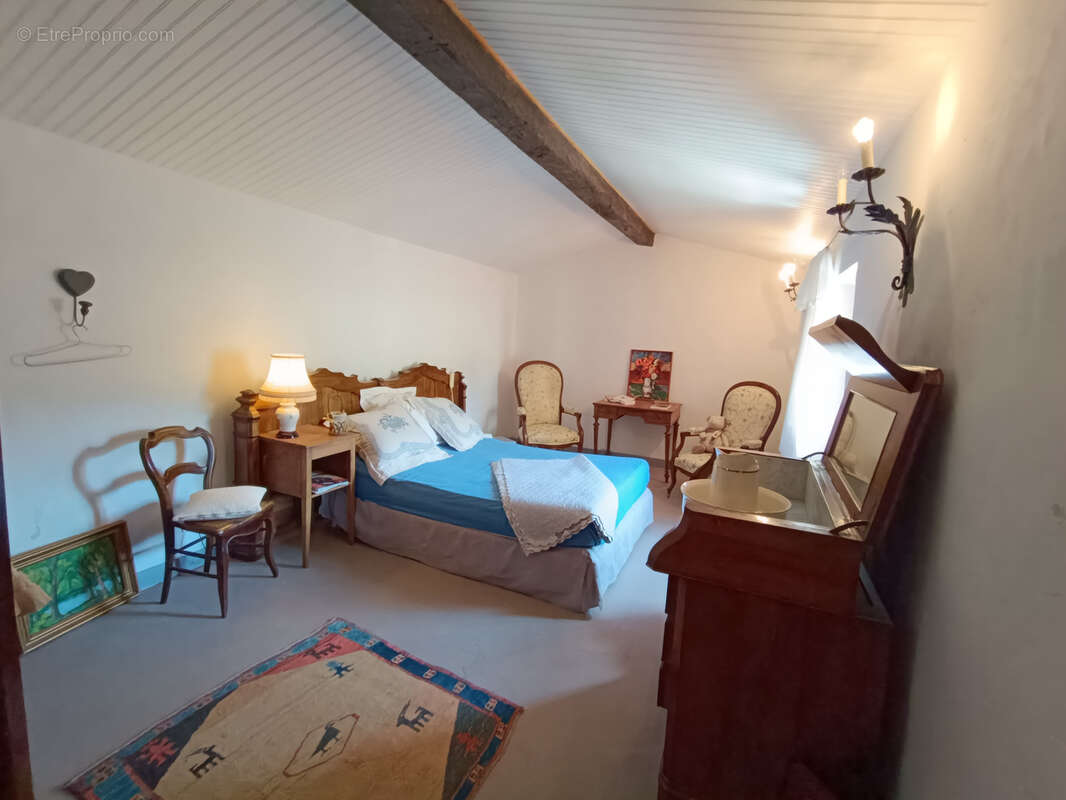 Reilhanette / propriete / ancien moulin restaure / terrain 2ha env. / vue imprenable - photo 22