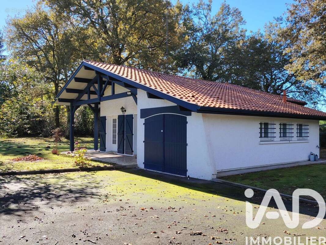 Photo 4 - Maison à SAUBION