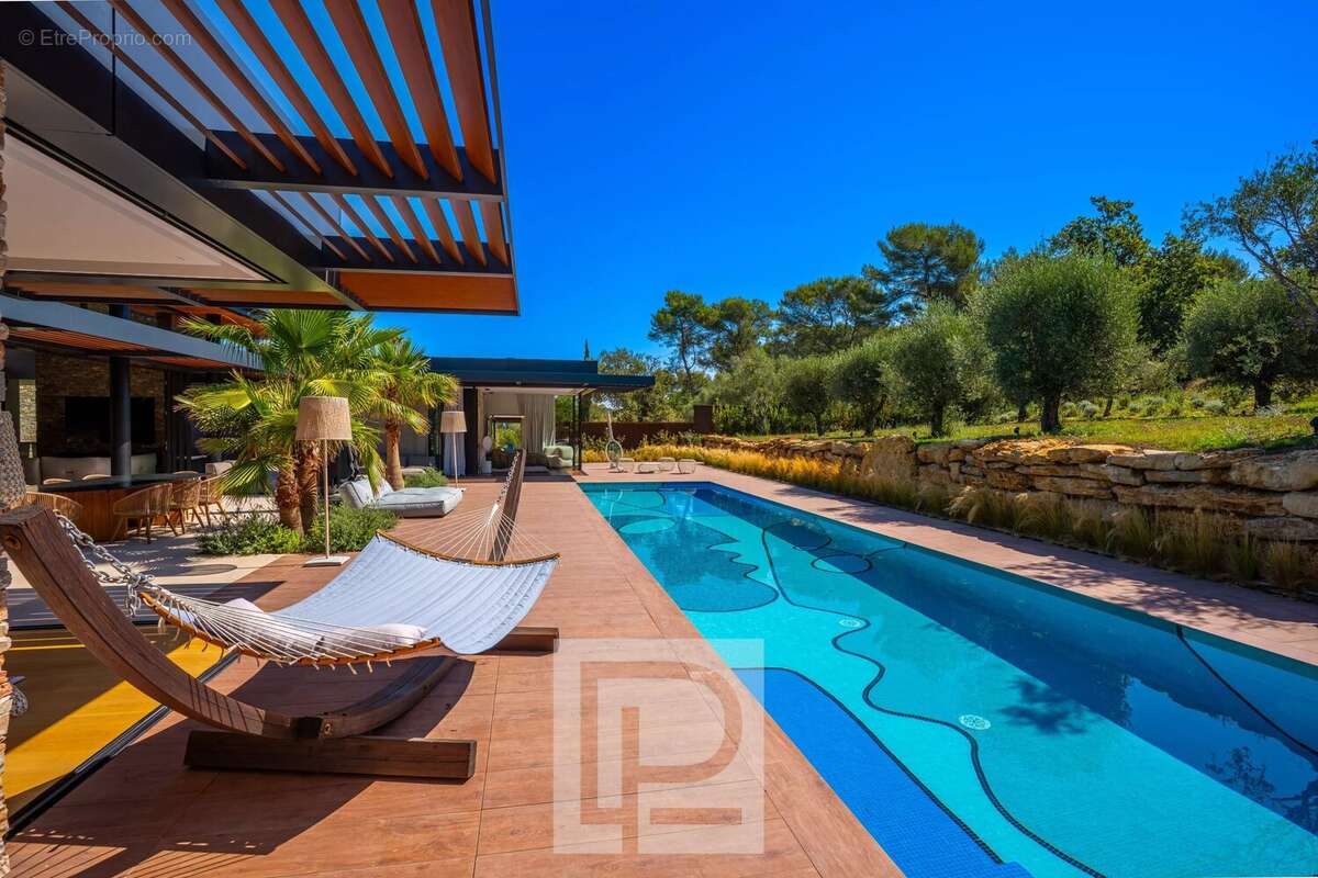 Propriété contemporaine d’exception au cœur d’un domaine privé - photo 7