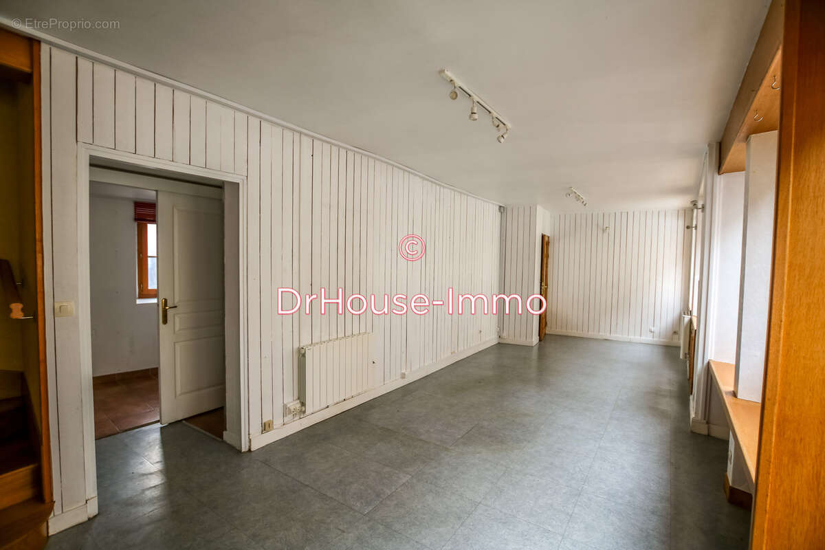 Commerce à BONNEVAL