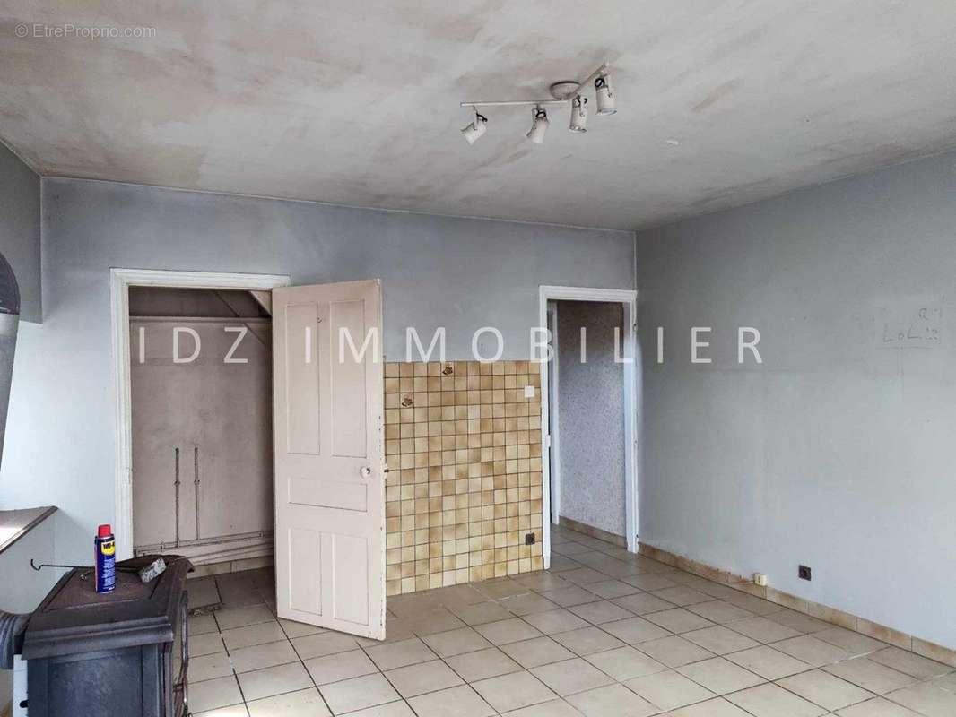 Maison à AILLIANVILLE