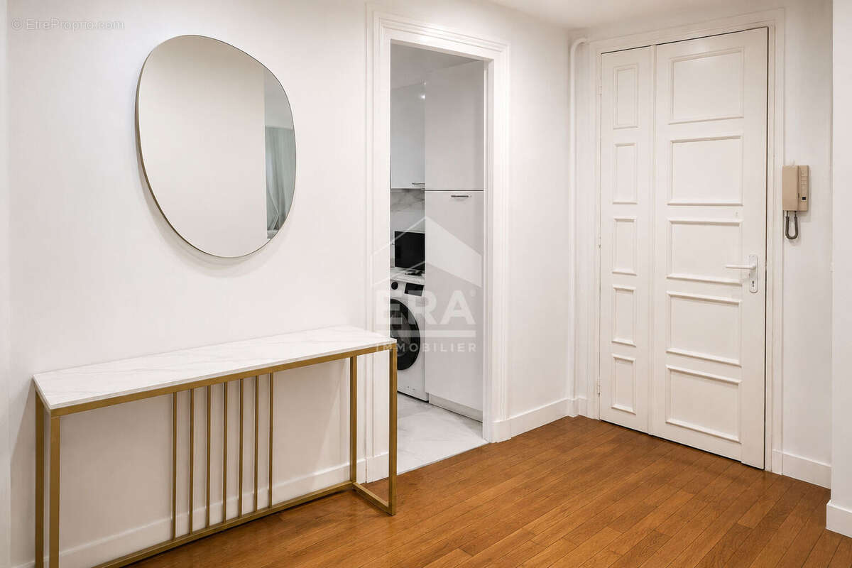 Appartement à LEVALLOIS-PERRET