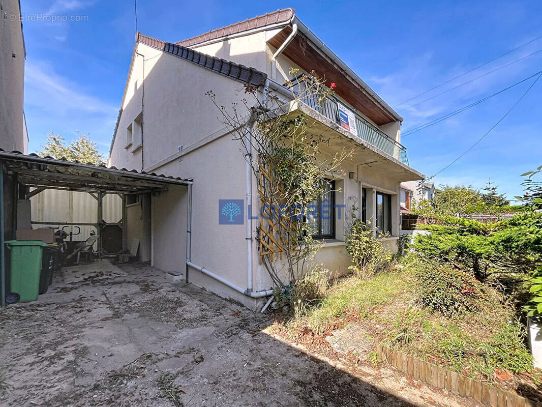 Maison à SAVIGNY-SUR-ORGE