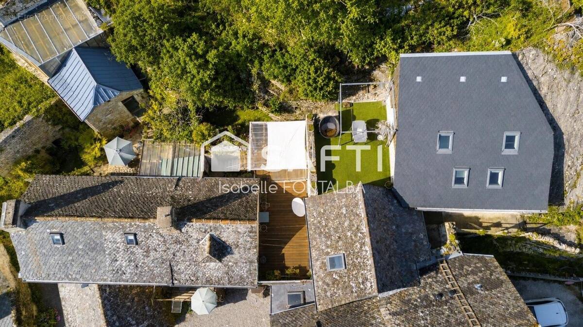 Maison 177 m² à Salles-La-Source  - photo 1