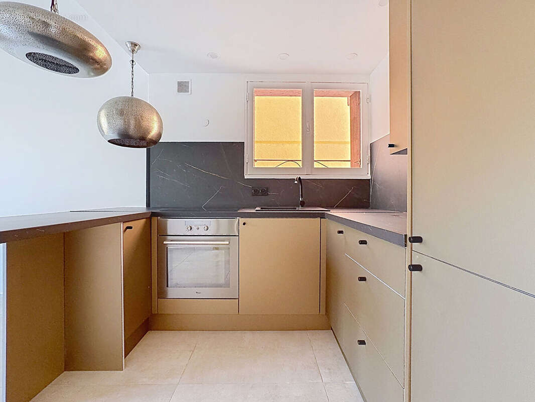 Appartement à SAINT-RAPHAEL