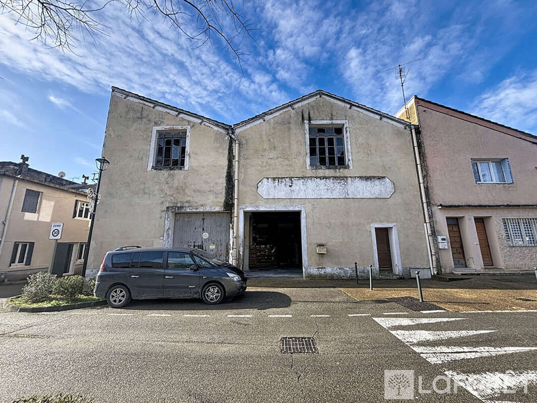 Maison à COURTHEZON