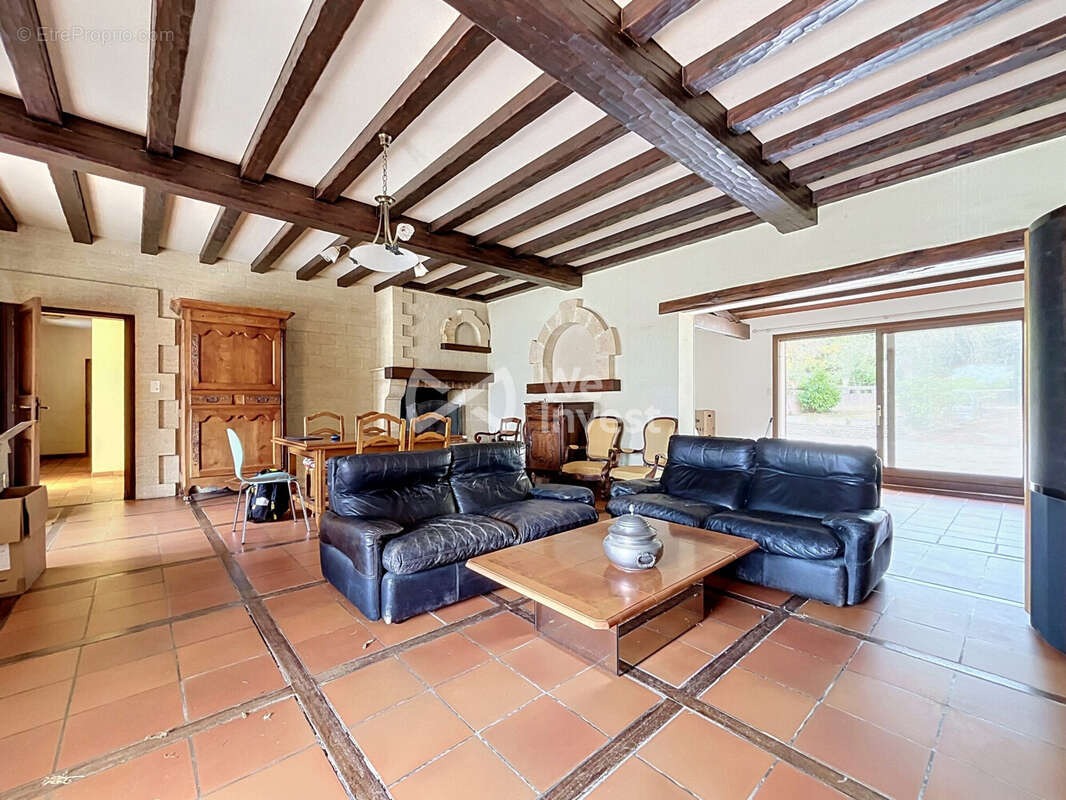 Maison 478 m² à Saint-Aubin-Le-Cloud  - photo 4