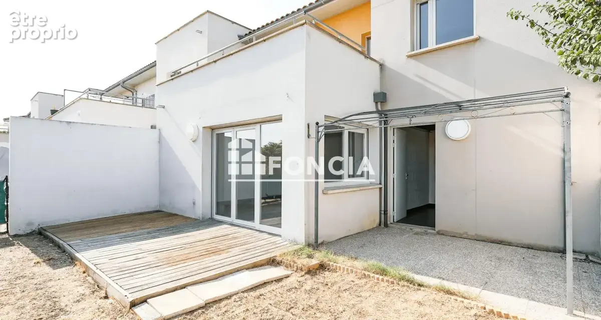 PLAISANCE-DU-TOUCH, Villa T4 récente dans résidence sécurisée avec garage, jardin et terrasse - photo 2