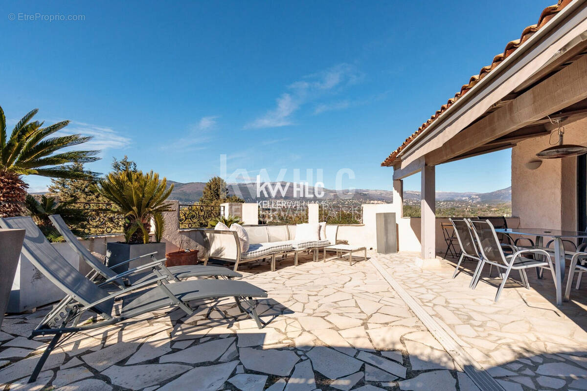 Maison 128 m² à Mouans-Sartoux  - photo 2