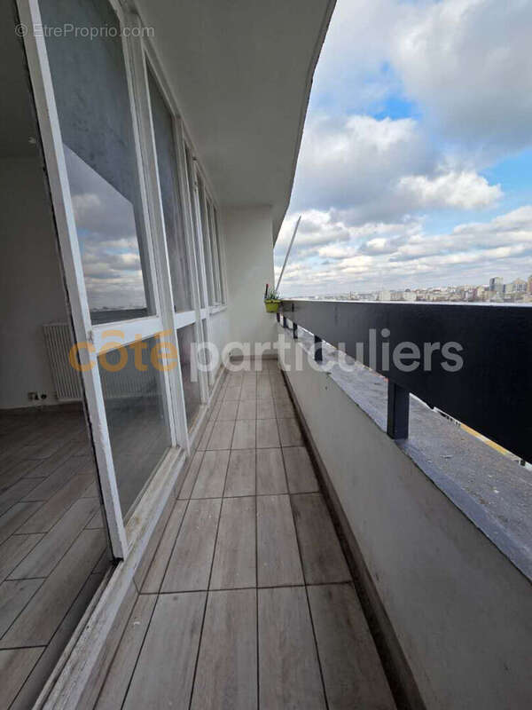Appartement à AUBERVILLIERS