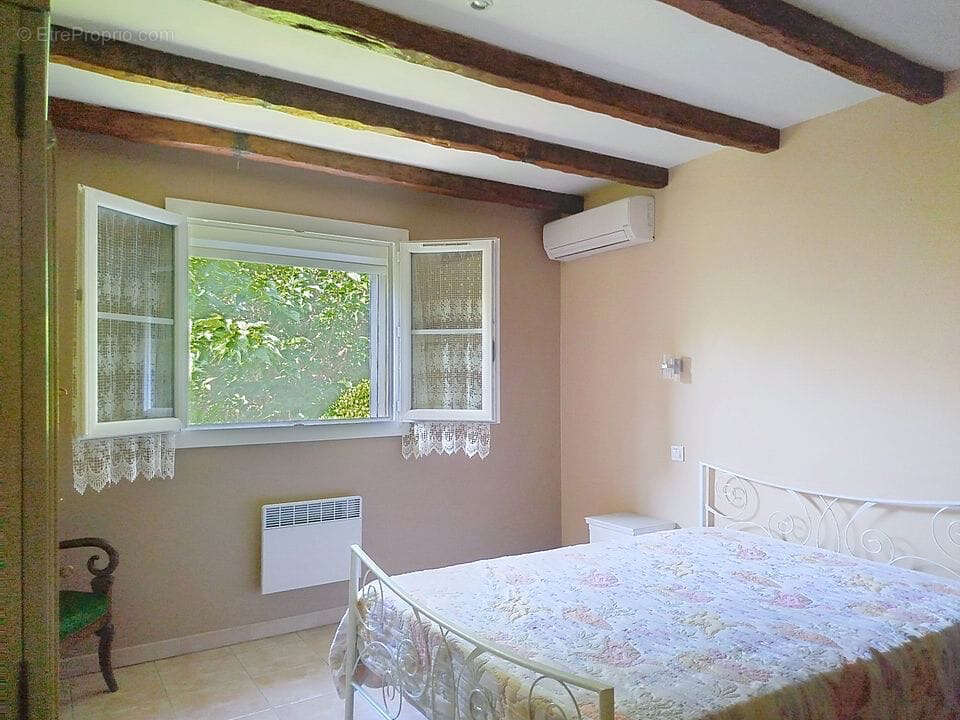Maison à TAVERNES