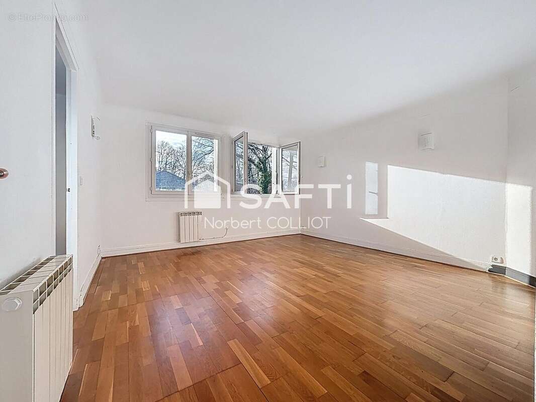 Photo 2 - Appartement à VILLIERS-SAINT-FREDERIC