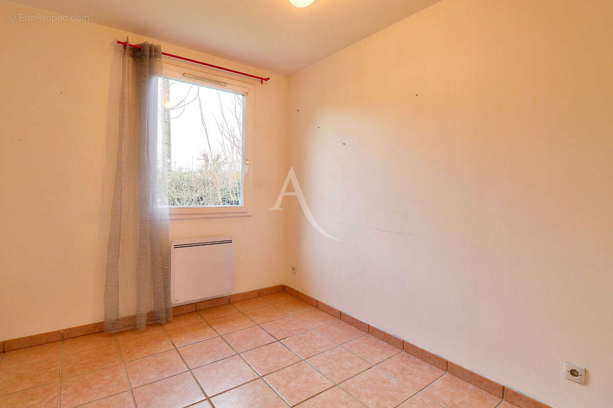 Maison à VINON-SUR-VERDON