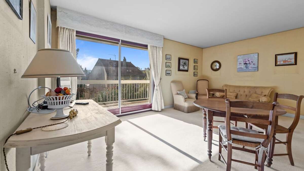 Appartement à VAUCRESSON