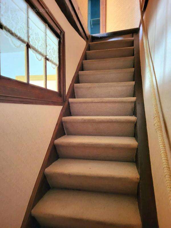 Maison à PAULHAGUET