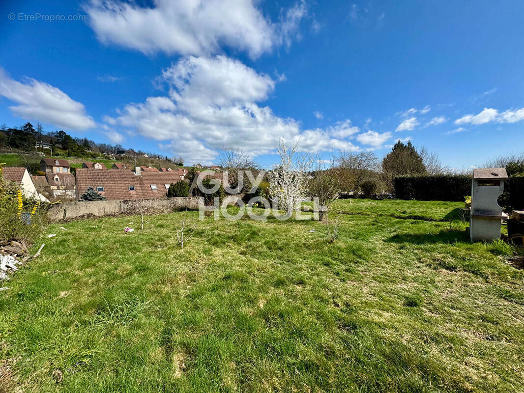 À vendre au CREUSOT (71200), maison 6 pièces d'environ 134 m². - photo 7