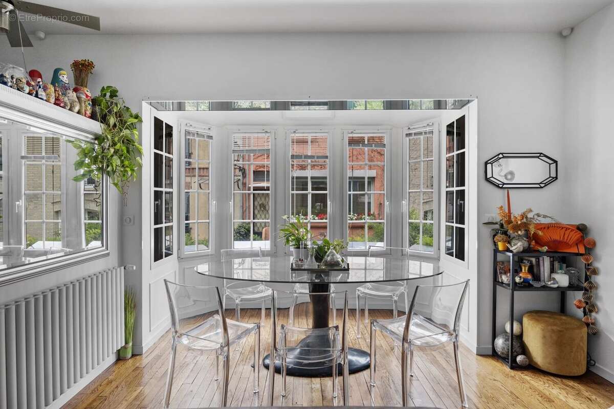Maison à PARIS-14E