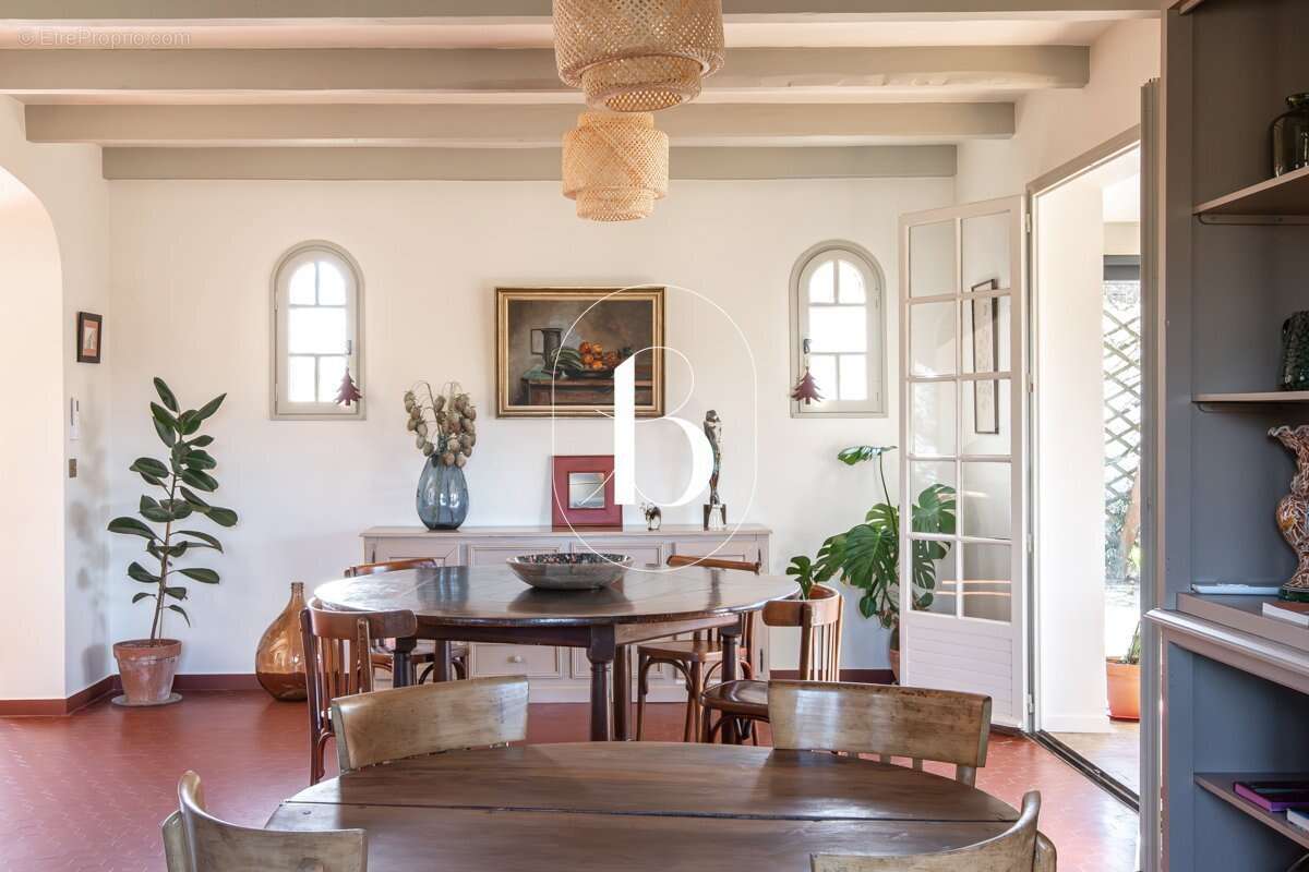 Maison à UZES
