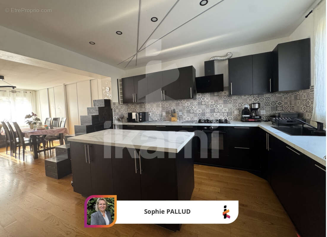 Maison à AULNAY-SOUS-BOIS