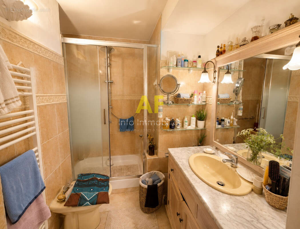 Maison provençale de plain-pied 3P avec vue mer   Domaine privé avec piscine, tennis et accès mer à pied - photo 9