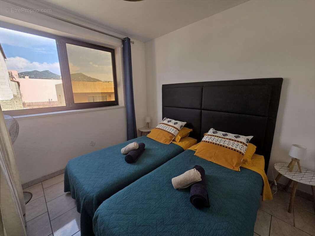T3 en duplex sur le port de Propriano   Vue marina et golfe - photo 6