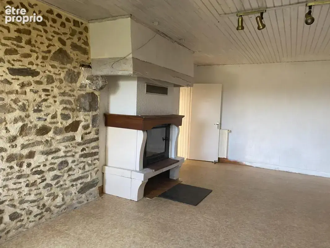 Ensemble de 2 maisons mitoyennes en pierre 209m² + grange, terrain 2000m² 79 500 € - photo 38