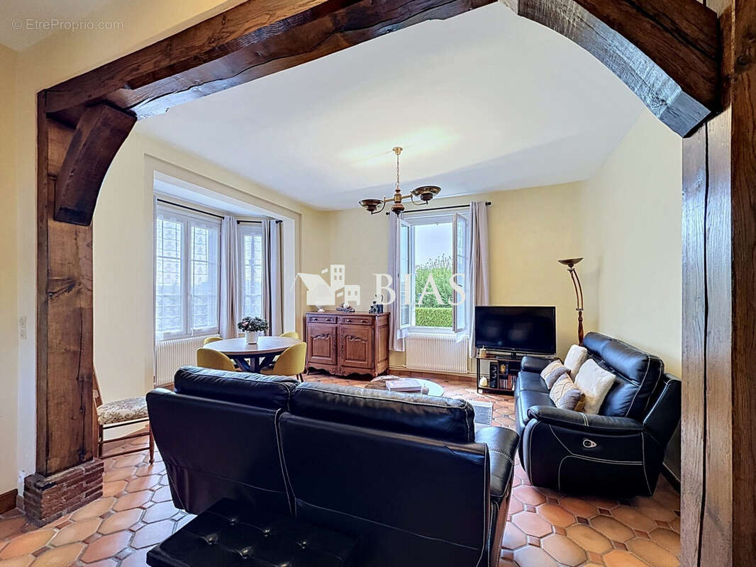 Maison à PONT-L'EVEQUE