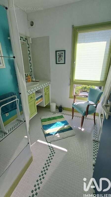 Photo 9 - Maison à BURES-SUR-YVETTE