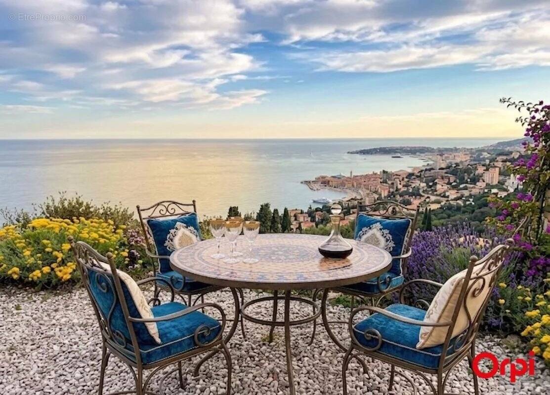 Appartement à MENTON