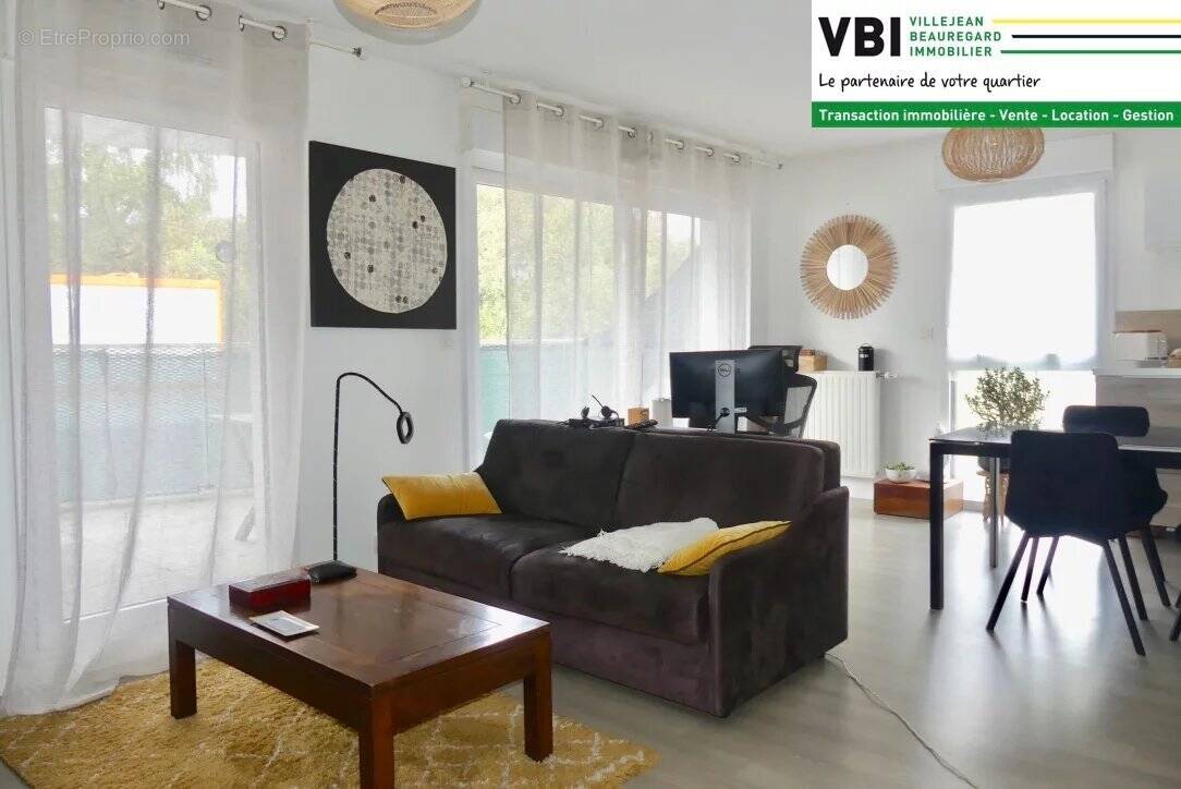 Appartement à VEZIN-LE-COQUET