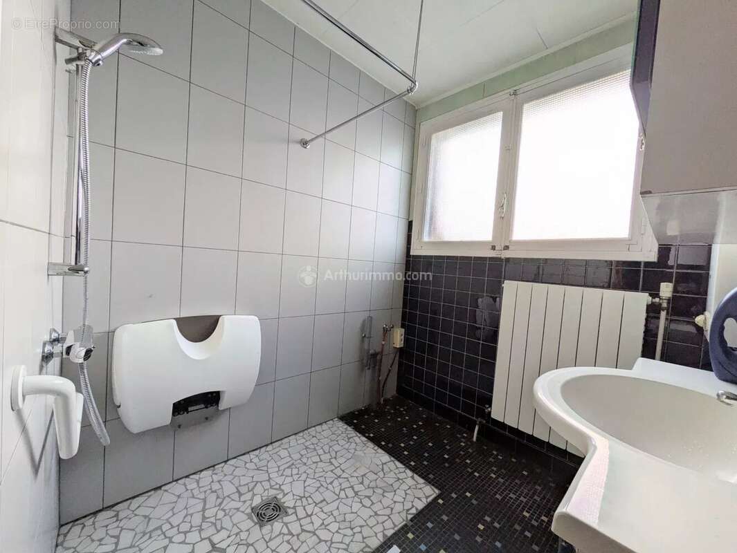 Maison à NEUFCHATEAU