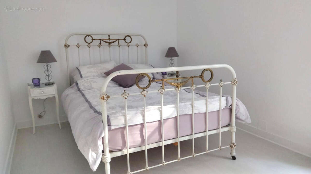 30 SEPT - CHAMBRE - Maison à ALLOUE