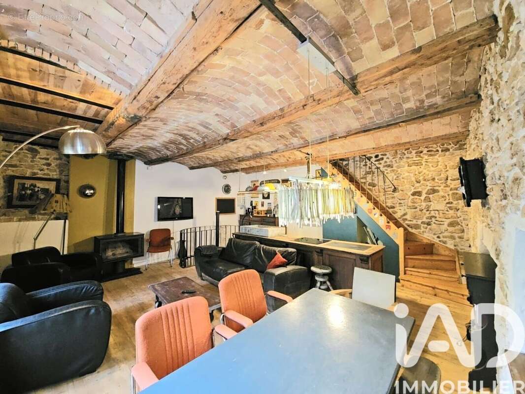 Maison 111 m² à Aigueze  - photo 5