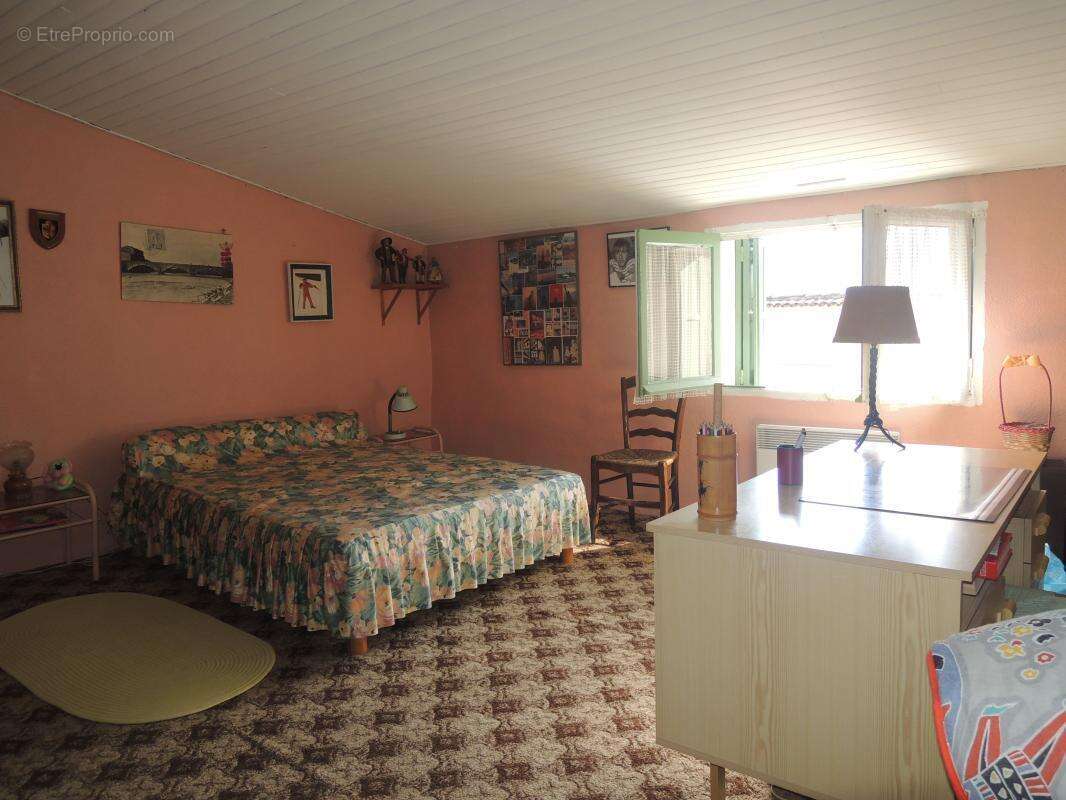 Maison à VINON-SUR-VERDON