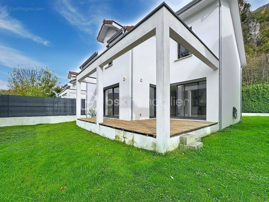 Maison à FONTANIL-CORNILLON