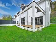 Maison à FONTANIL-CORNILLON