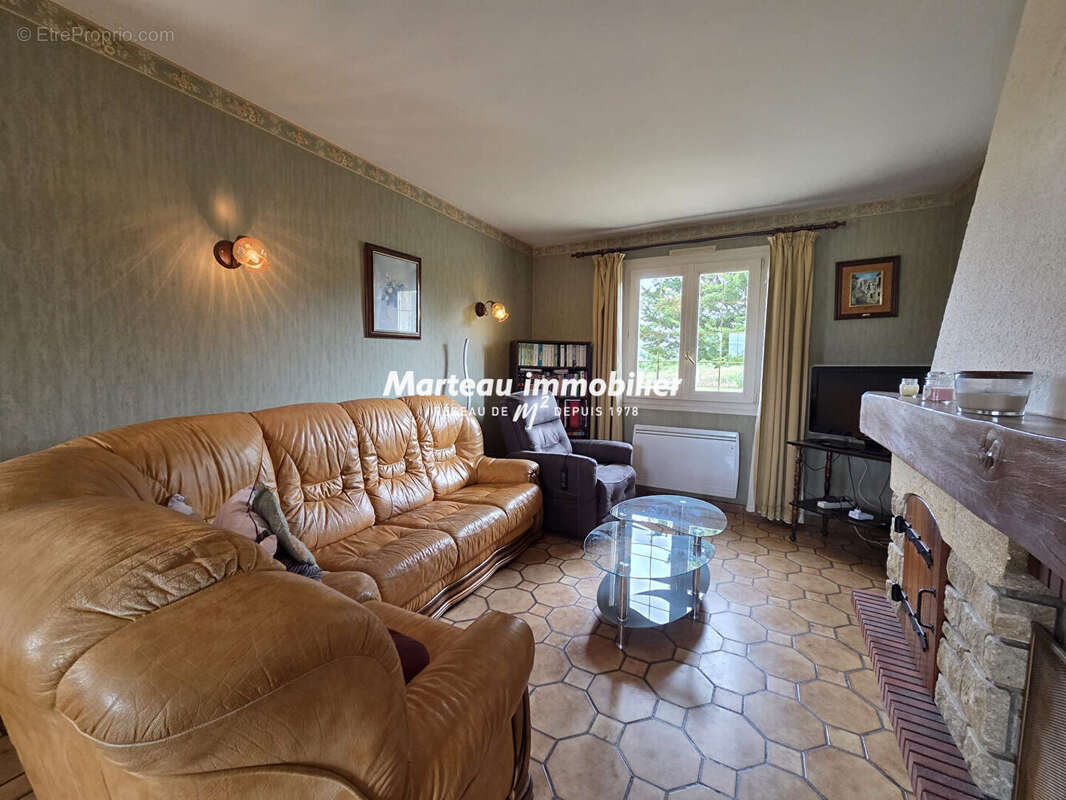 Maison à PARIGNE-L'EVEQUE
