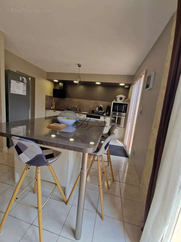Maison à LA MOTTE-D'AIGUES