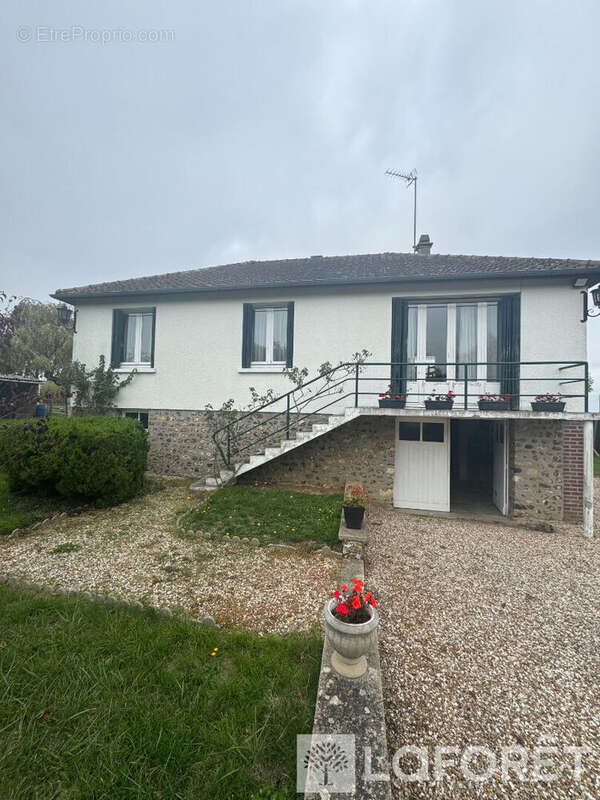 Maison à CHANDAI